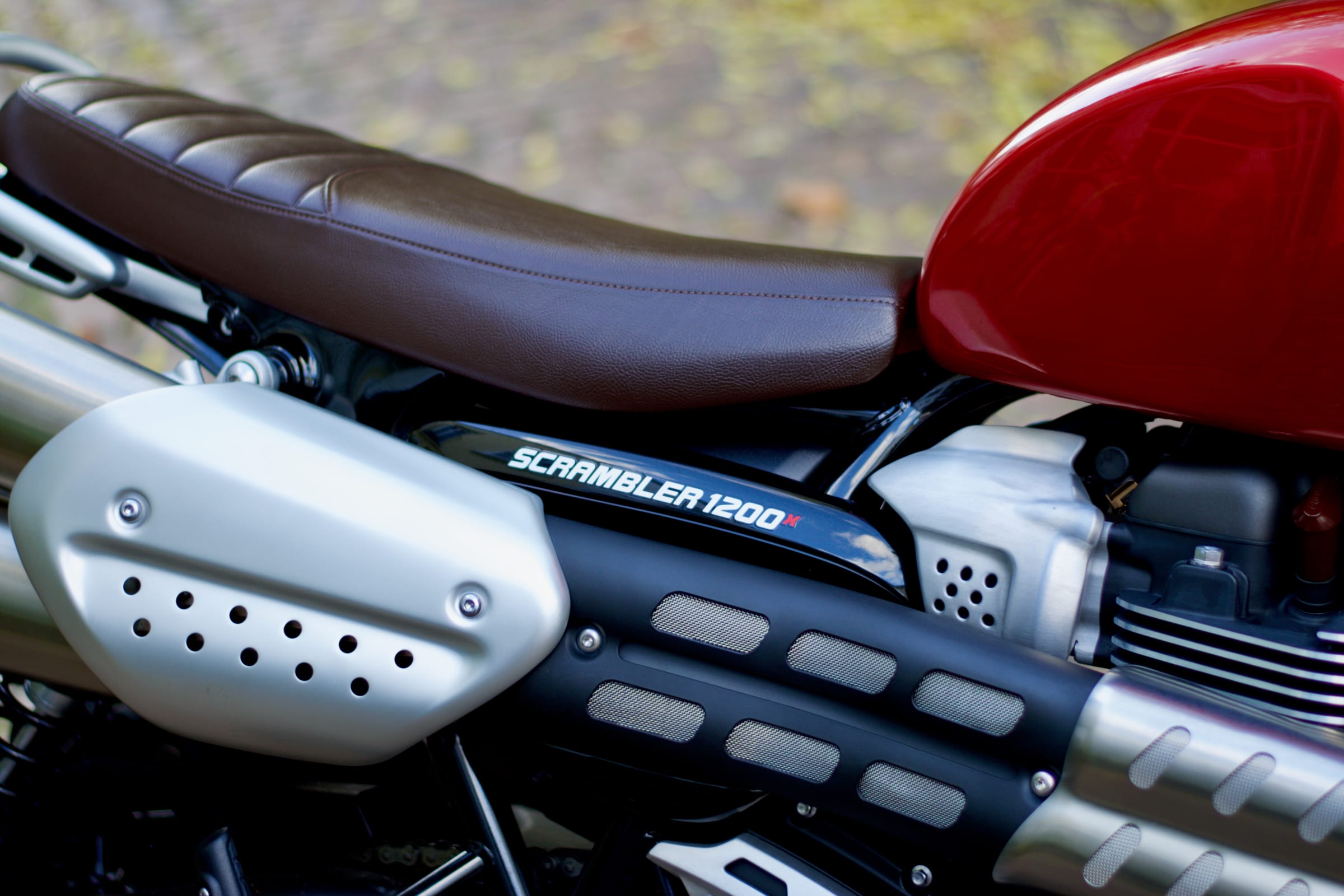 Scrambler 1200 X seat and exhaust detail